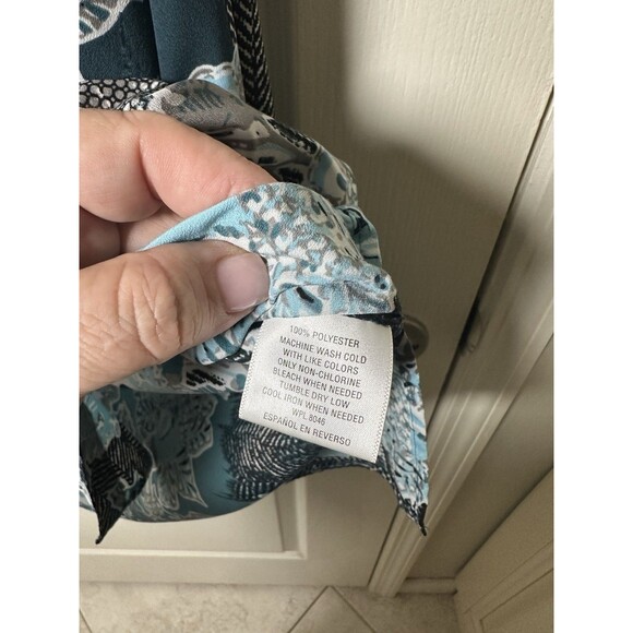 Charter Club Blouse Plus Size 2X Blue Floral Button Roll Tab Sleeve Abstract - Picture 9 of 15